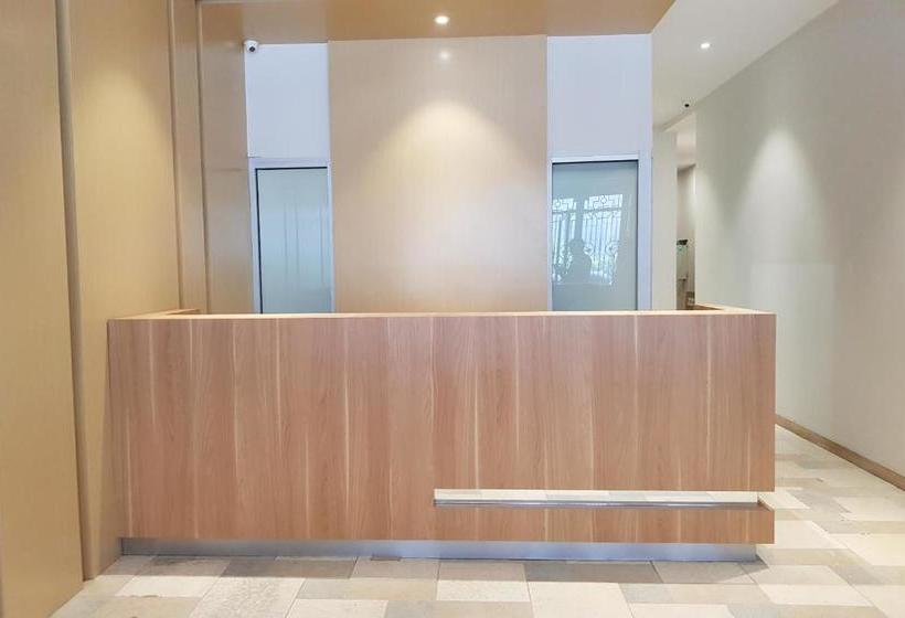 酒店 Oyo 90015 Platinum Guest House