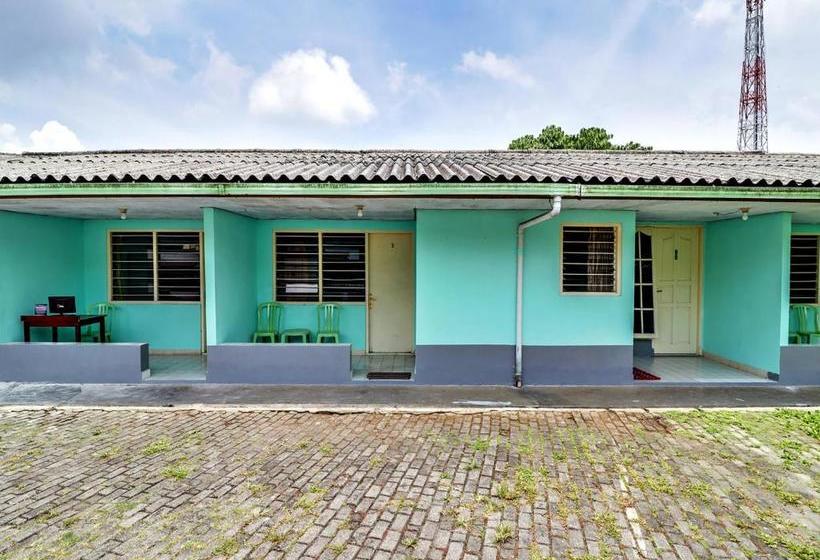 Отель Spot On 90003 Villa Tawang