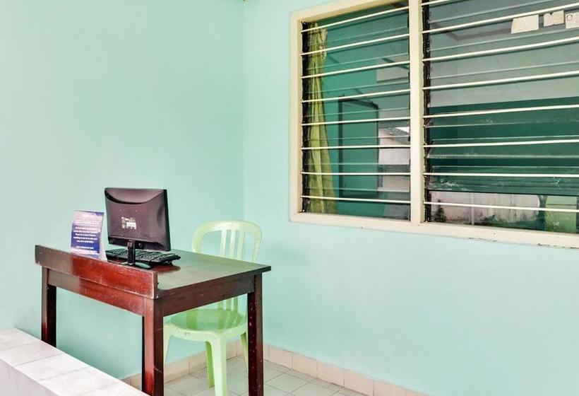 Отель Spot On 90003 Villa Tawang