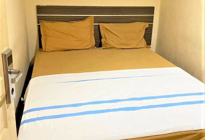 酒店 Wisma Robinson