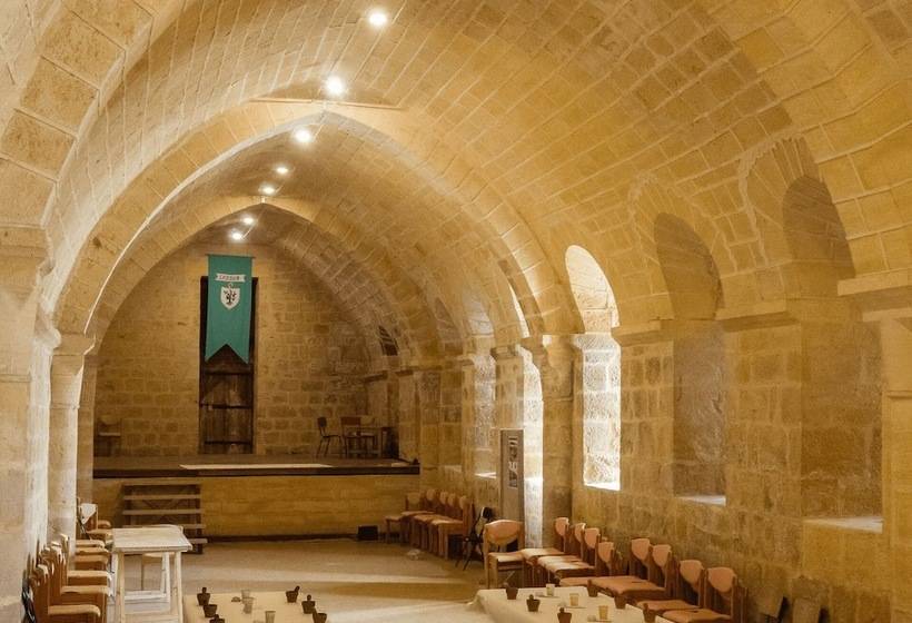 فندق صغير Auberge De Jeunesse Hi Cadouin