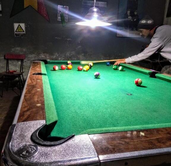 הוסטל Social Club La Cueva