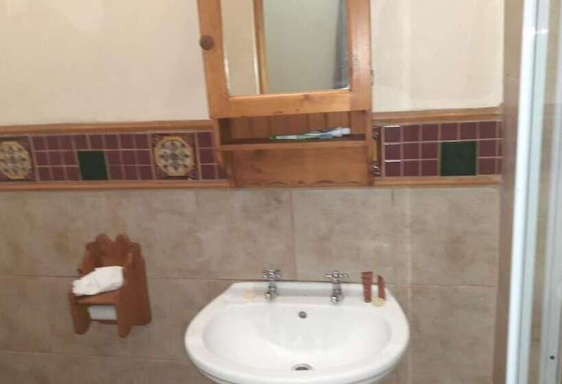 مبيت وإفطار Doube Room In Lovely Historian Guesthous