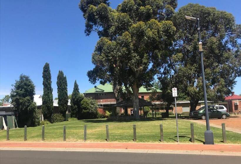 Donnybrook Hotel Wa