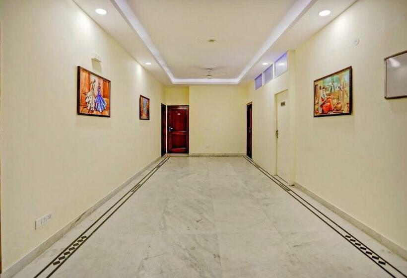 ホテル Collection O 75569 Ganeshwaram Inn