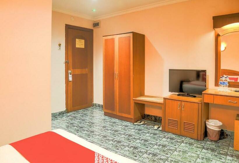 בית מלון כפרי Oyo 90005 Sydney