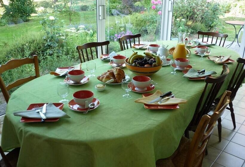 ベッドアンドブレックファースト Chambres D Hôtes La Semondière