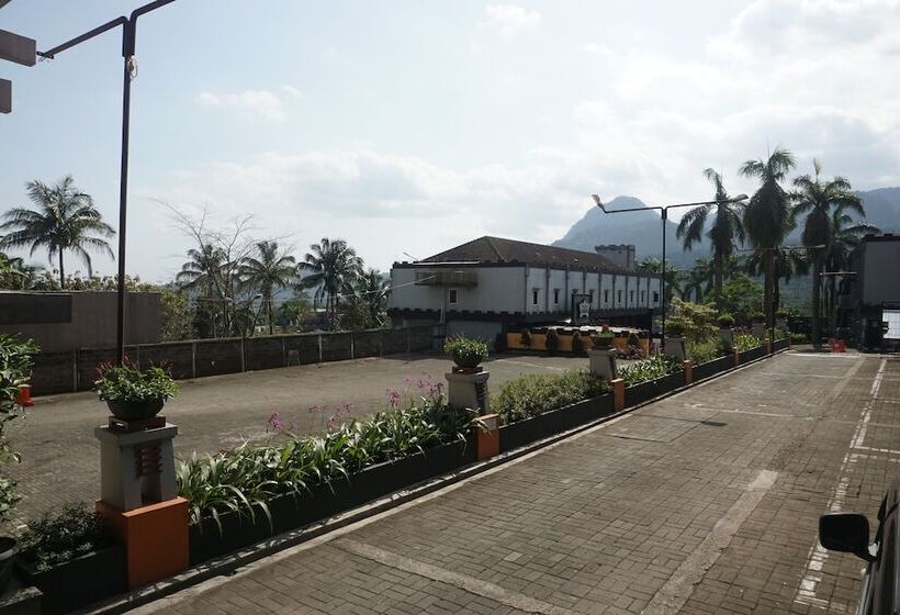 Bed and Breakfast Puri Wisata