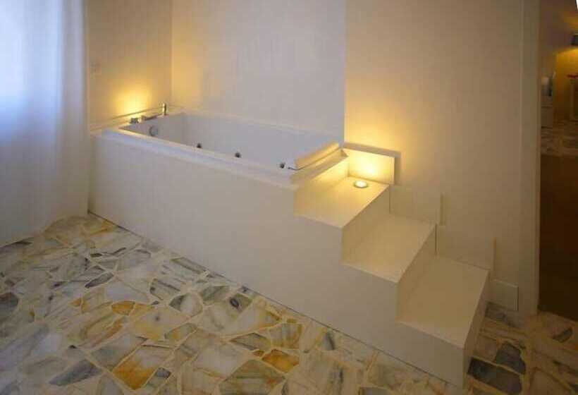 Boite D'esprit B&b De Luxe