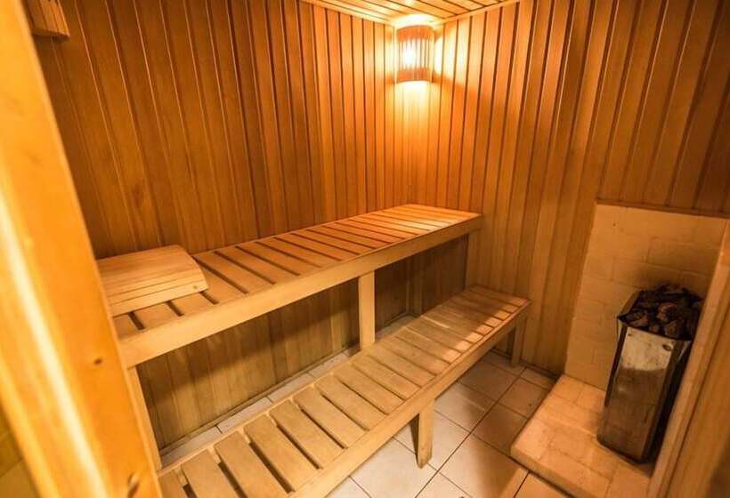 فندق فئة نجمة واحدة Art