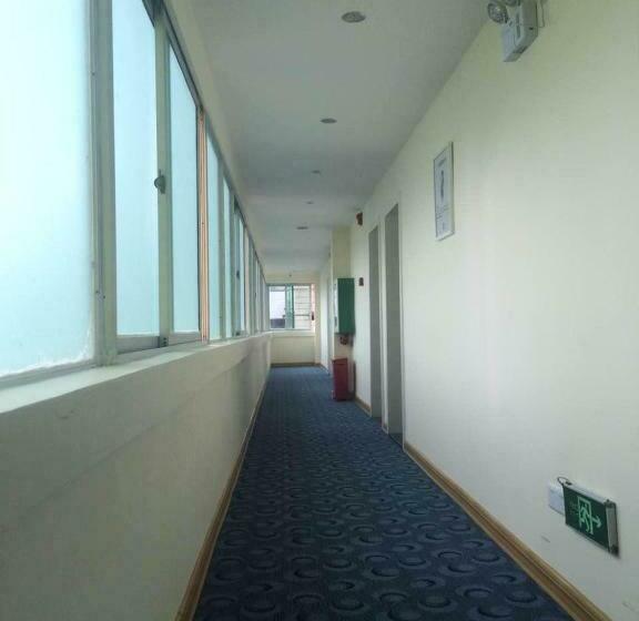 בית מלון כפרי 7 Days Inn·qiongzhong Zero Kilometer