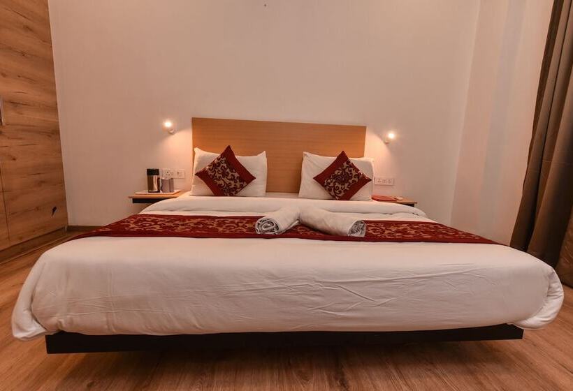 בית מלון כפרי Blue Saffron