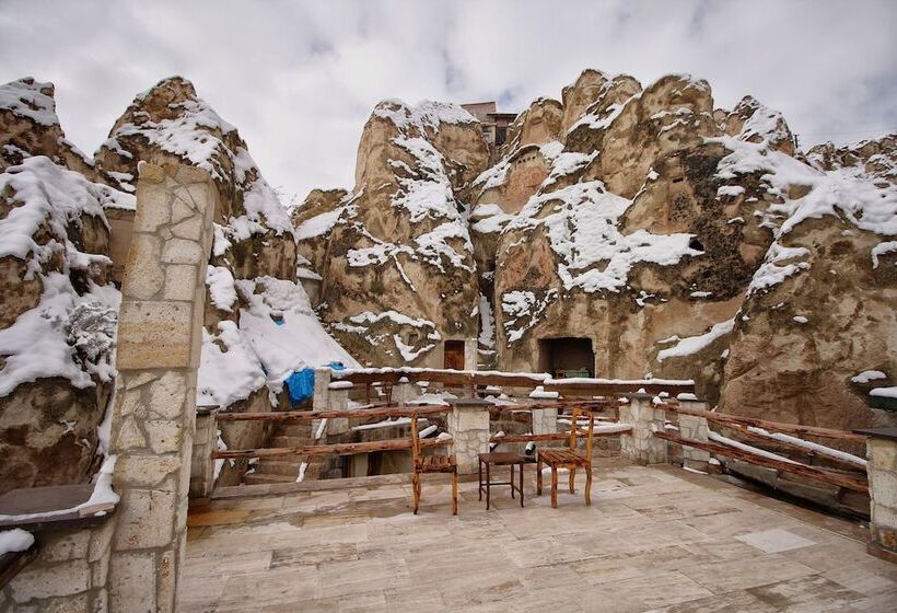酒店 Cappadocia Ennar Cave Swimming Pool Hot & Spa