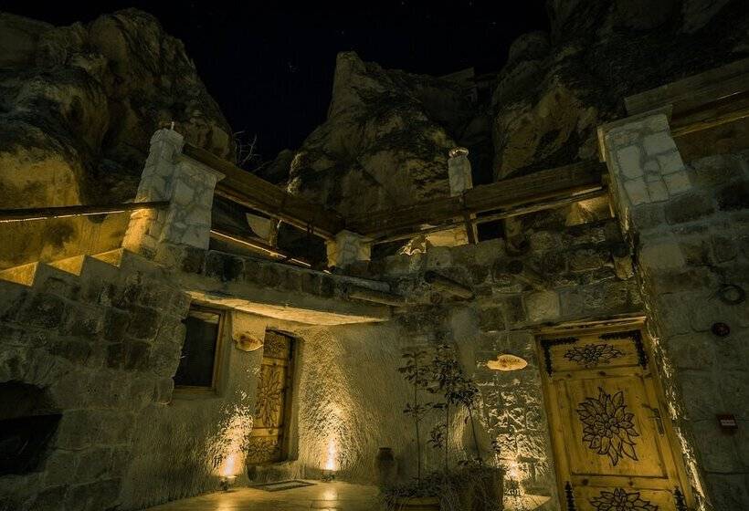 酒店 Cappadocia Ennar Cave Swimming Pool Hot & Spa