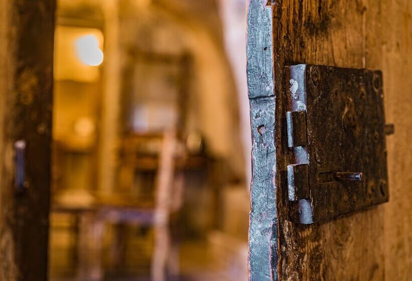 酒店 Cappadocia Ennar Cave Swimming Pool Hot & Spa