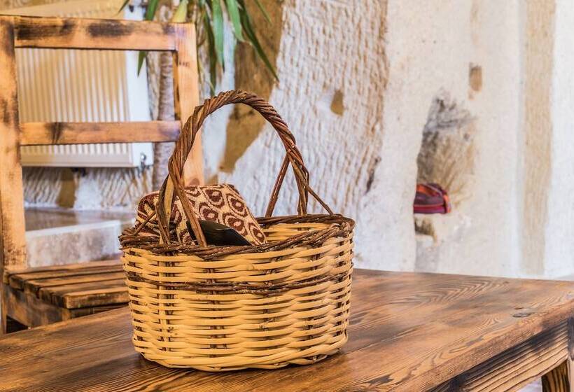 酒店 Cappadocia Ennar Cave Swimming Pool Hot & Spa