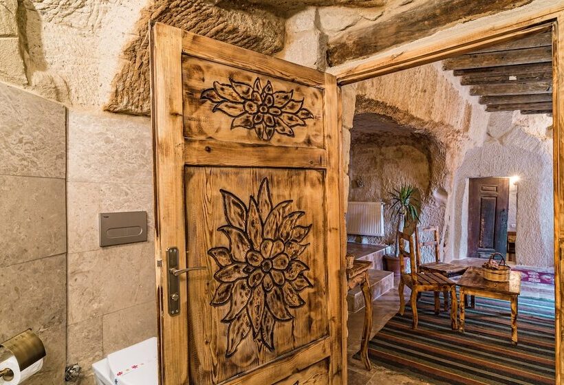 酒店 Cappadocia Ennar Cave Swimming Pool Hot & Spa