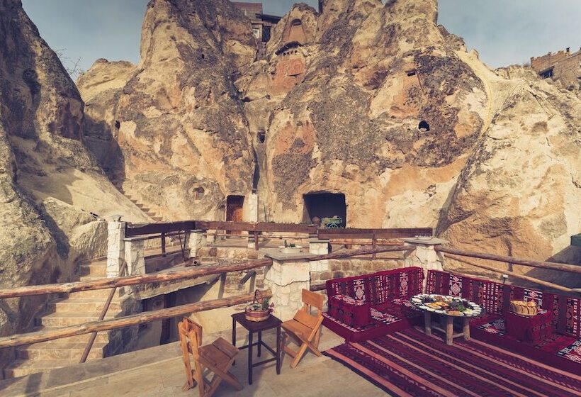 酒店 Cappadocia Ennar Cave Swimming Pool Hot & Spa