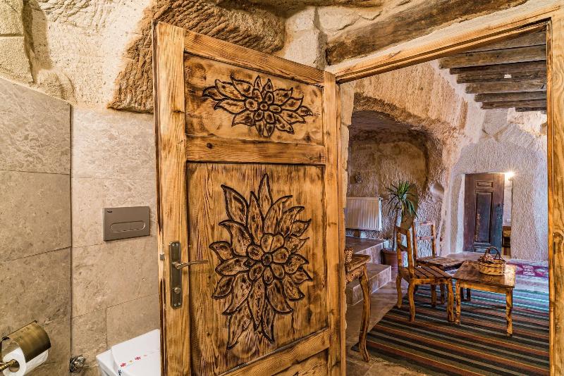 酒店 Cappadocia Ennar Cave Swimming Pool Hot & Spa