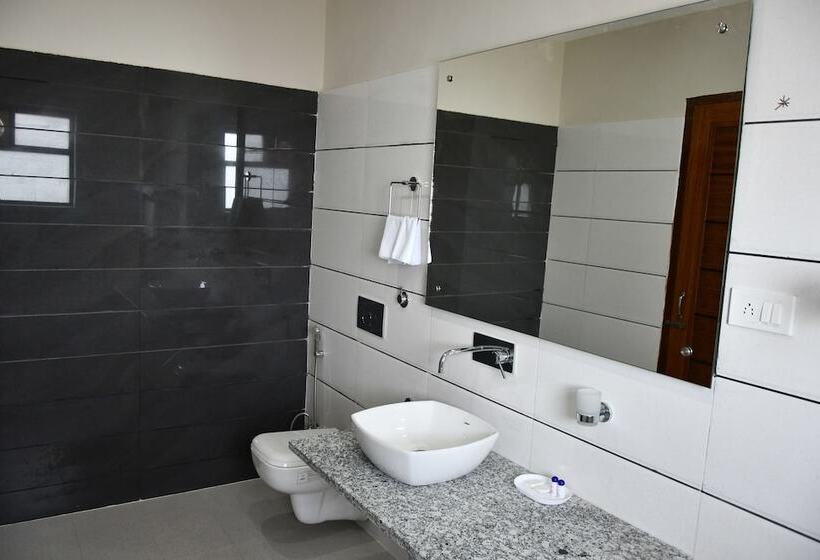 Отель Flyers Paradise