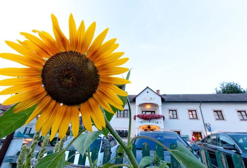 ホテル Gasthof Gruber