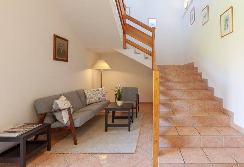 ホテル Gasthof Gruber