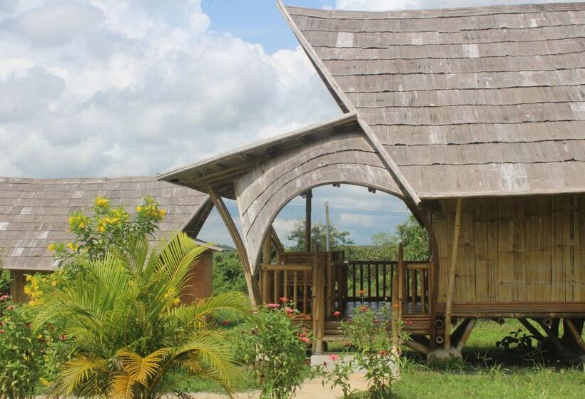 בית מלון כפרי Hanchey Bamboo Resort