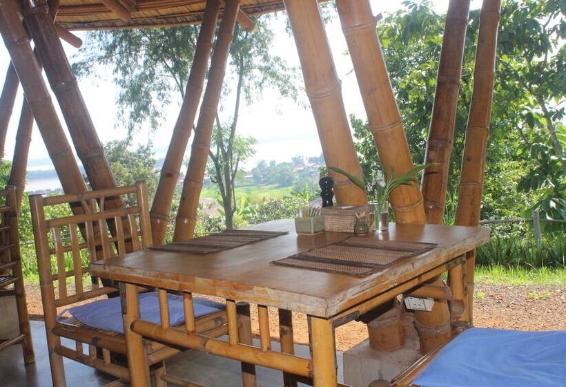 בית מלון כפרי Hanchey Bamboo Resort