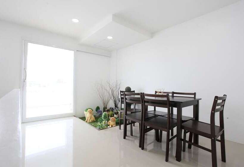 Отель Living By Grace