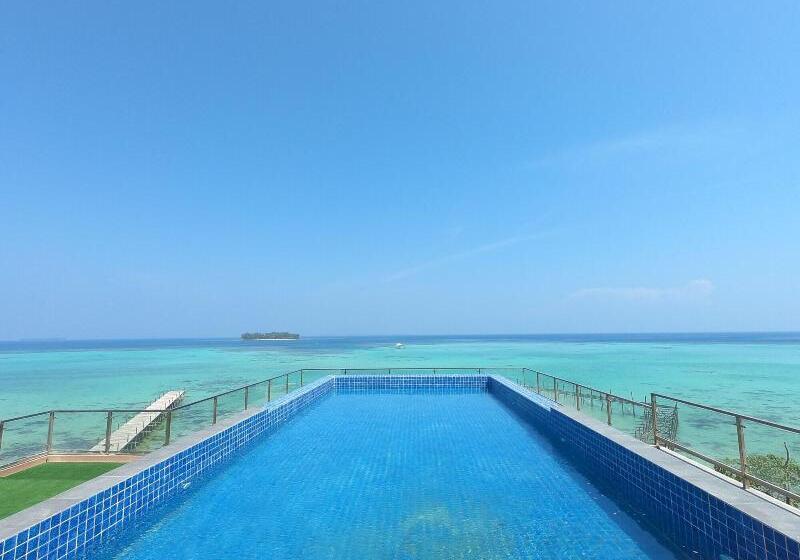 Szálloda Royal Ocean Resort Karimunjawa