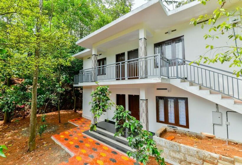 בית מלון כפרי Vale Castle By Oyo Rooms