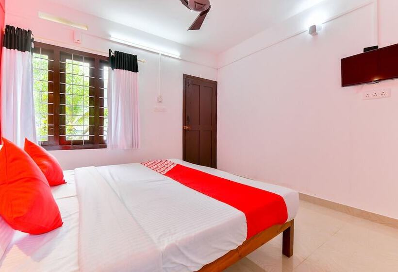 בית מלון כפרי Vale Castle By Oyo Rooms