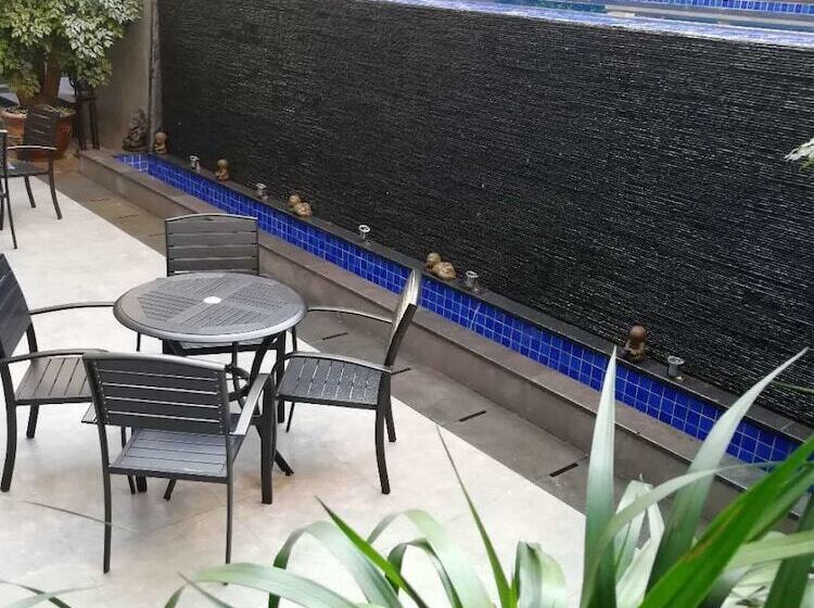 هتل Xishuangbana Yunshangpin