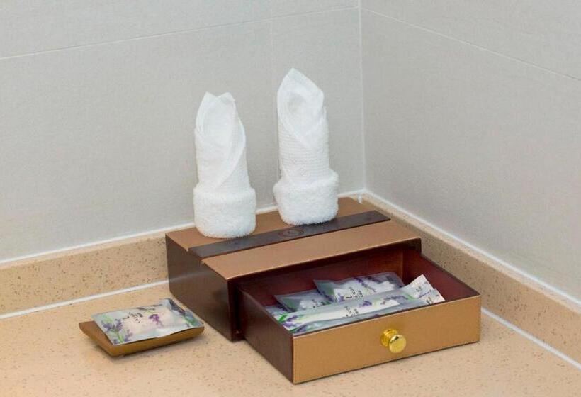 Lavande Hotel Changde Pedestrian Street Branch