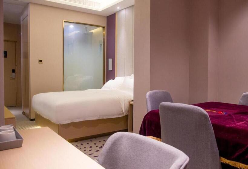 Lavande Hotel Shiyan Sanyan Branch