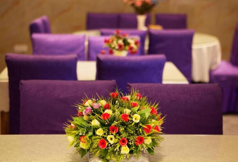 Lavande Hotel Shiyan Sanyan Branch