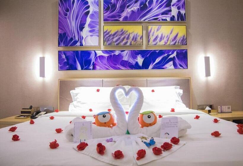 Lavande Hotel Xiantao Xintiandi International Plaza