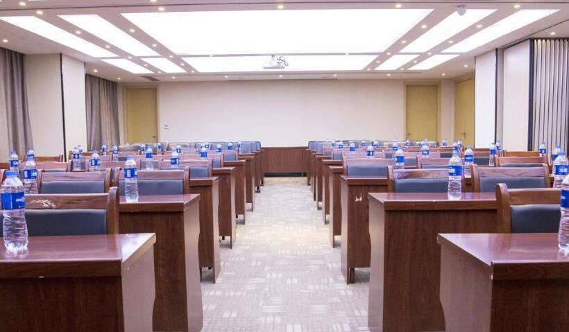 Lavande Hotel Xiantao Xintiandi International Plaza