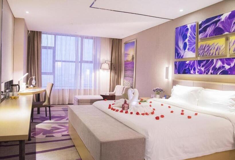 Lavande Hotel Xiantao Xintiandi International Plaza