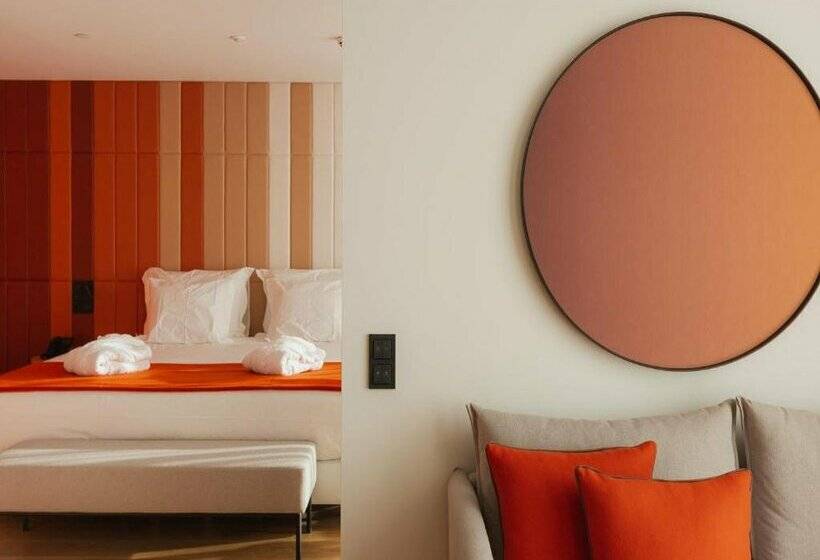 Lumen Hotel & The Lisbon Light Show