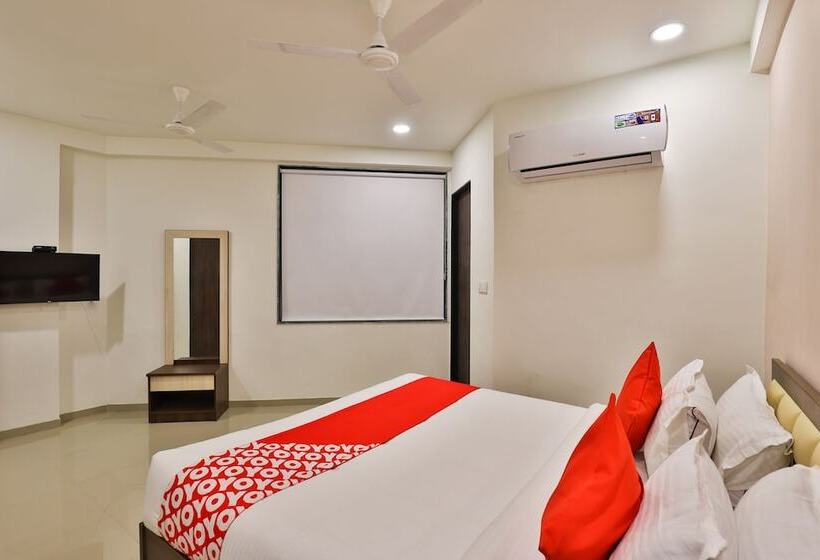 Oyo 26578 Hotel Aashray