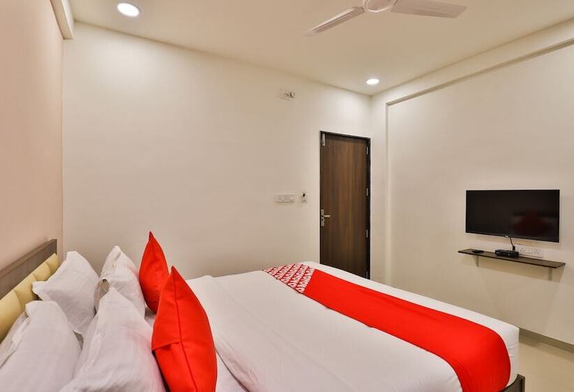 Oyo 26578 Hotel Aashray