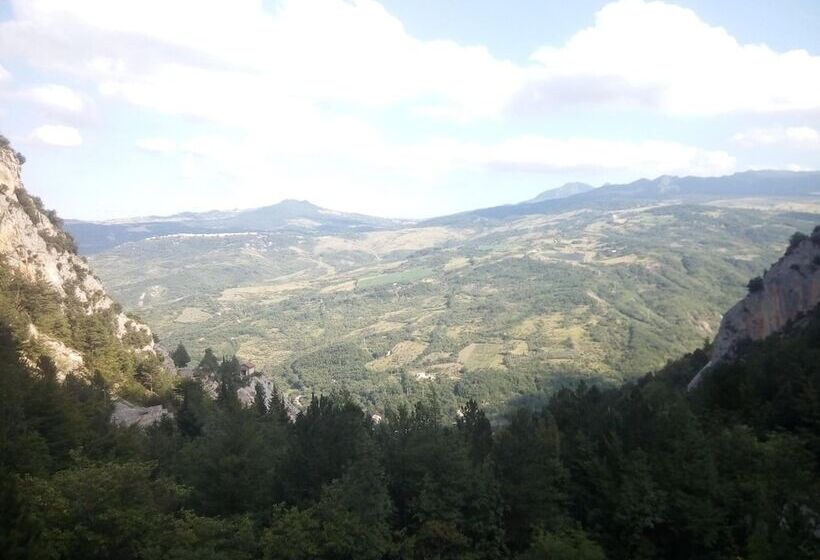 펜션 Casa Albergo Tiroasegno