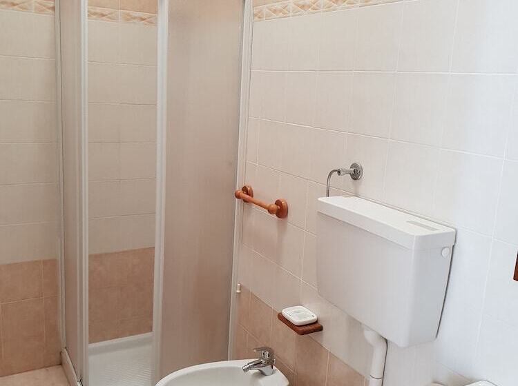 펜션 Casa Albergo Tiroasegno