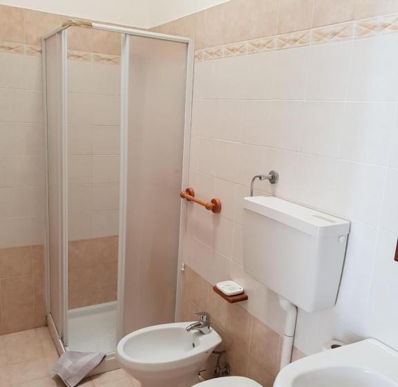 펜션 Casa Albergo Tiroasegno