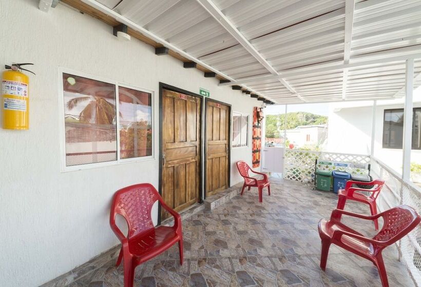 פנסיון Alojamiento Turístico Keniant S