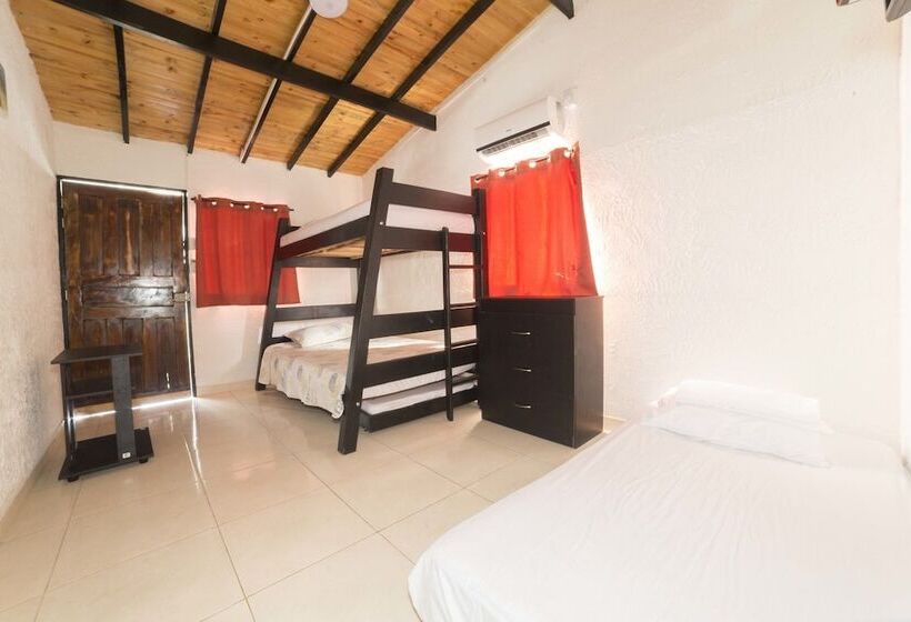 פנסיון Alojamiento Turístico Keniant S