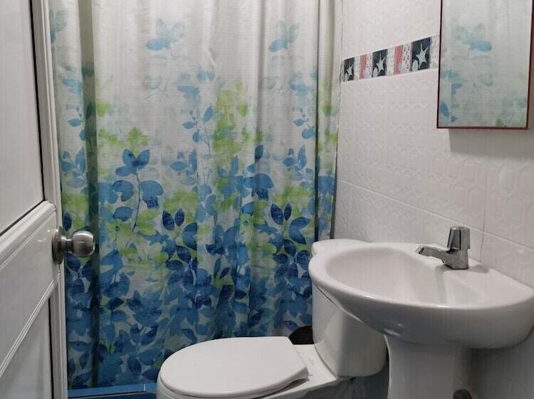 פנסיון Alojamiento Turístico Keniant S