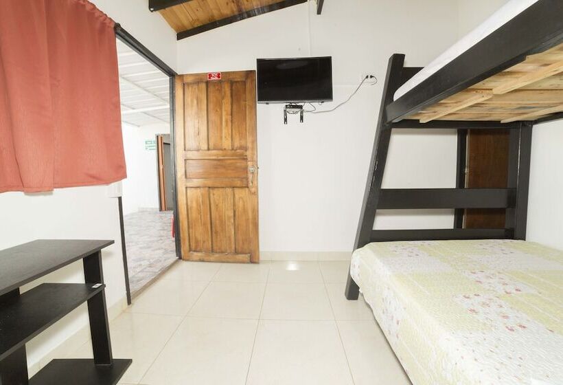 פנסיון Alojamiento Turístico Keniant S