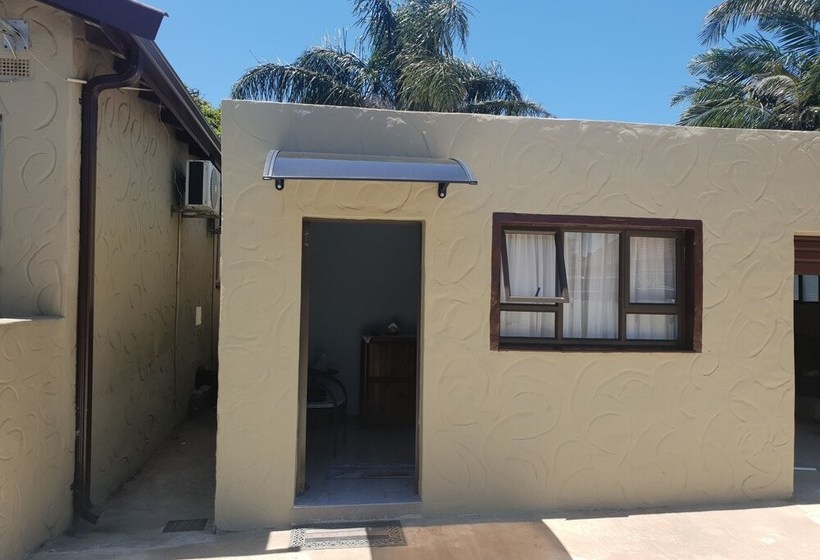 פנסיון Iqhayiya Guest House